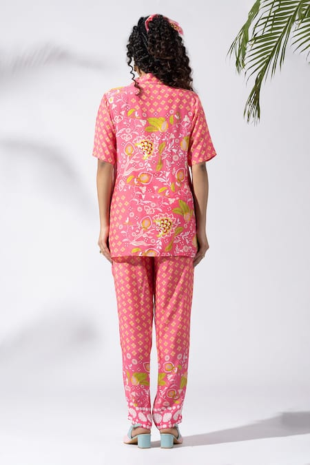 Thee Modern Roots Coral Flora Printed Shirt 