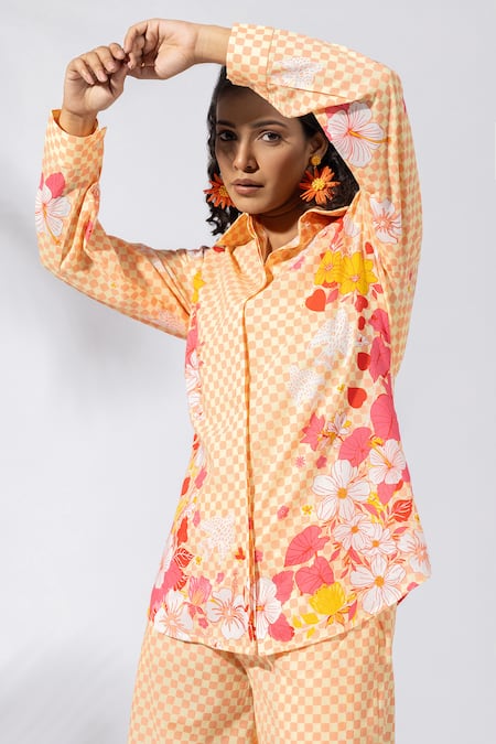 Thee Modern Roots Pink Cotton Collared Checkered Sunset Shirt Online at Aza Fashions Thee Modern Roots_Pink Cotton Collared Checkered Sunset Shirt _Online_at_Aza_Fashions
