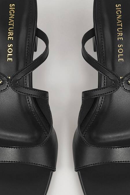 Shop_Signature Sole_Black Noir Block Heels 