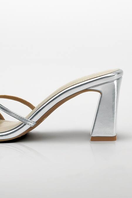 Signature Sole Silver Criss-cross Heels Online at Aza Fashions Signature Sole_Silver Criss-cross Heels _Online_at_Aza_Fashions