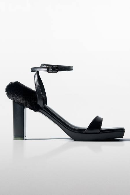 Signature Sole Black Noir Fur Trim Block Heel Sandals Online at Aza Fashions Signature Sole_Black Noir Fur Trim Block Heel Sandals _Online_at_Aza_Fashions