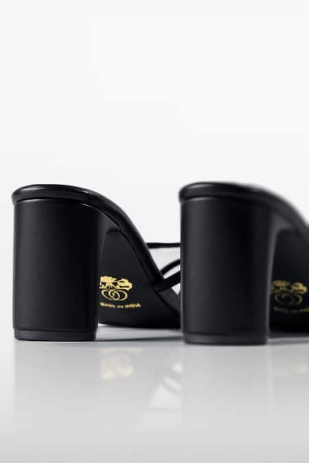 Signature Sole_Black Patent Pointed Toe Block Heels _Online_at_Aza_Fashions