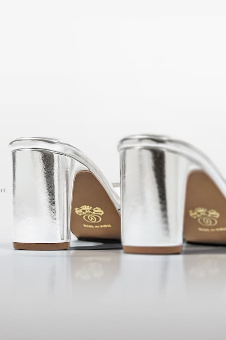Signature Sole Silver Glitter Pointed Toe Block Heels Online at Aza Fashions Signature Sole_Silver Glitter Pointed Toe Block Heels _Online_at_Aza_Fashions
