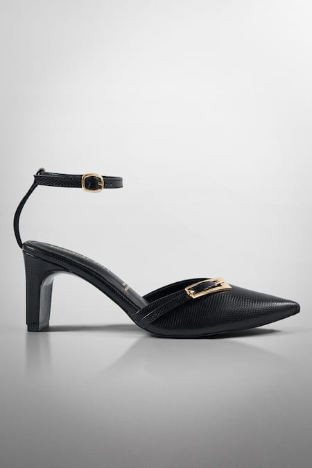 Buy_Signature Sole_Black Buckles Textured Pointed-toe Block Heels _Online_at_Aza_Fashions