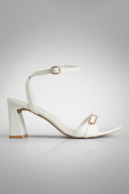 Buy_Signature Sole_White Buckles Strap Block Heels 
