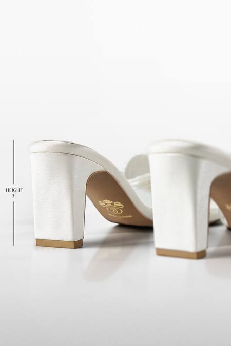 Signature Sole_White Bows Crystal Heels _Online_at_Aza_Fashions
