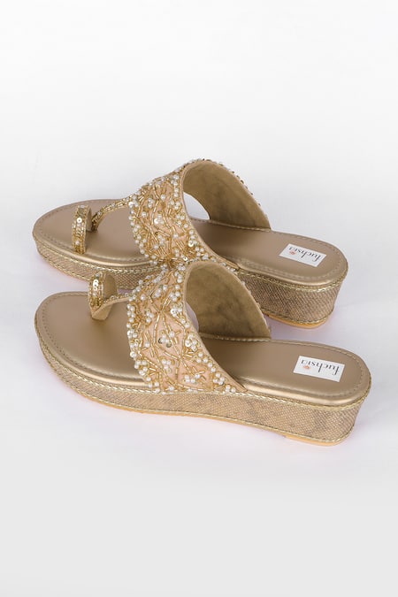 Fuchsia by aashaka mehta_Gold Embroidery, Beads Designer Sunset Kolhapuris Wedges _Online_at_Aza_Fashions