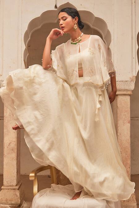 Shop_Geroo Jaipur_Off White Chiffon, Jacquard Sequins, Pearls Round Neck Lehenga Set _Online_at_Aza_Fashions