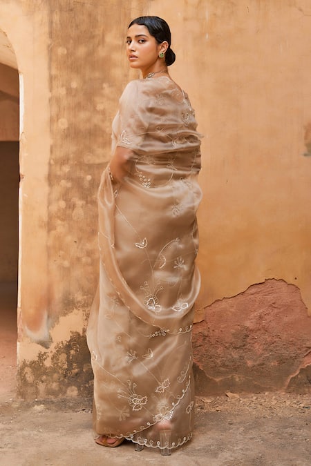 Geroo Jaipur Hand Embroidered Metallic Tissue Saree Set