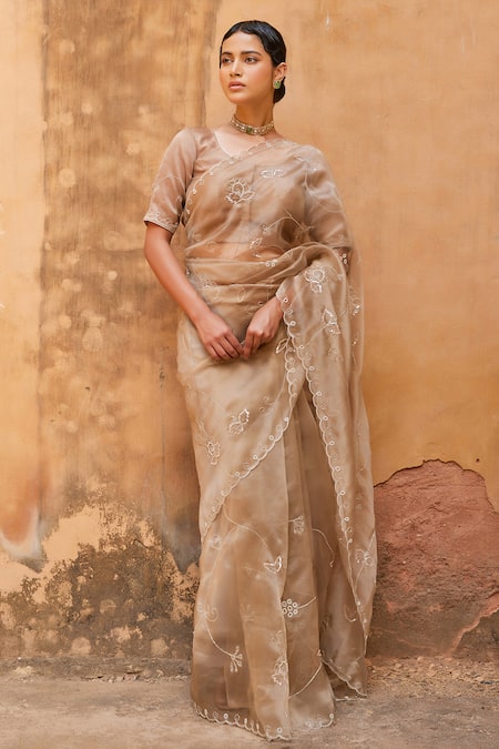 Geroo Jaipur Hand Embroidered Metallic Tissue Saree Set 