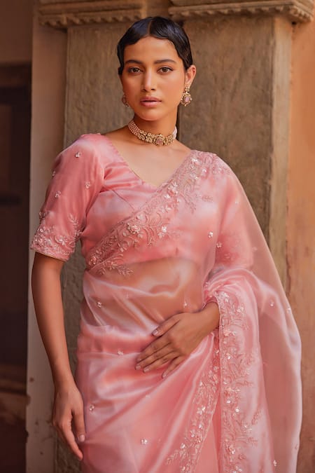 Geroo Jaipur_Peach Tissue Pearls, Sequins Round Neck Saree Set _Online_at_Aza_Fashions