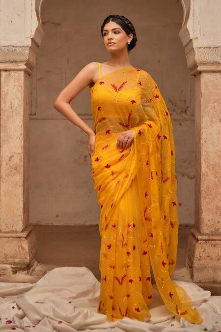 Geroo Jaipur_Yellow Chiffon Embroidery, Sequins Round Neck Hand Saree Set_Online_at_Aza_Fashions