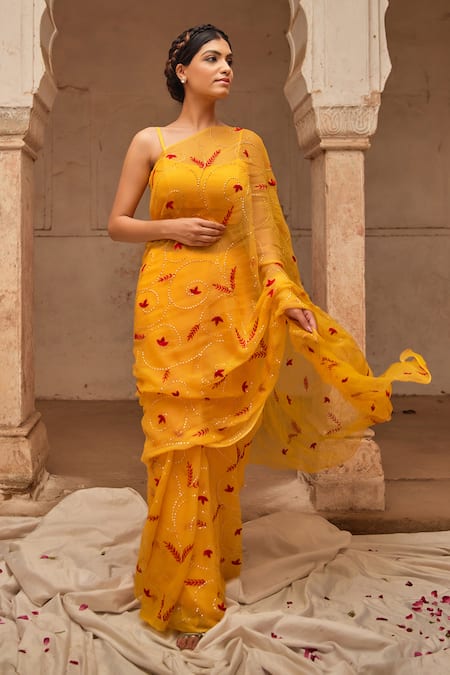 Shop_Geroo Jaipur_Yellow Chiffon Embroidery, Sequins Round Neck Hand Saree Set