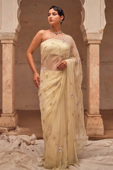 Buy_Geroo Jaipur_Off White Chiffon Embroidery, Sequins, Pearls Round Neck Hand Saree Set _Online_at_Aza_Fashions