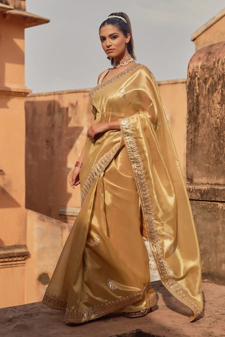 Geroo Jaipur Gold Tissue, Brocade Gota Patti, Pearls Round Neck Saree Set Online at Aza Fashions Geroo Jaipur_Gold Tissue, Brocade Gota Patti, Pearls Round Neck Saree Set _Online_at_Aza_Fashions