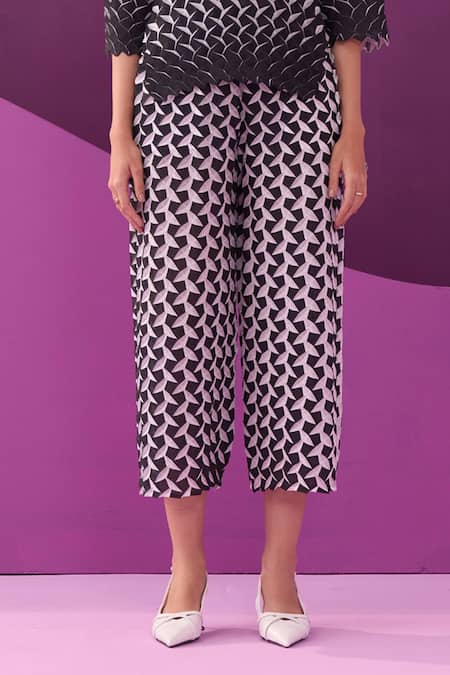 Buy Pleats By Aruni White Crepe Round Neck Designer Edita Pant Set Online at Aza Fashions Buy_Pleats By Aruni_White Crepe Round Neck Designer Edita Pant Set _Online_at_Aza_Fashions