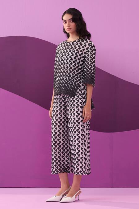 Pleats By Aruni White Crepe Round Neck Designer Edita Pant Set at Aza Fashions Pleats By Aruni_White Crepe Round Neck Designer Edita Pant Set _at_Aza_Fashions