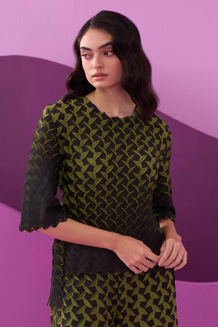 Buy Pleats By Aruni Green Crepe Round Neck Designer Pant Set Online at Aza Fashions Buy_Pleats By Aruni_Green Crepe Round Neck Designer Pant Set _Online_at_Aza_Fashions