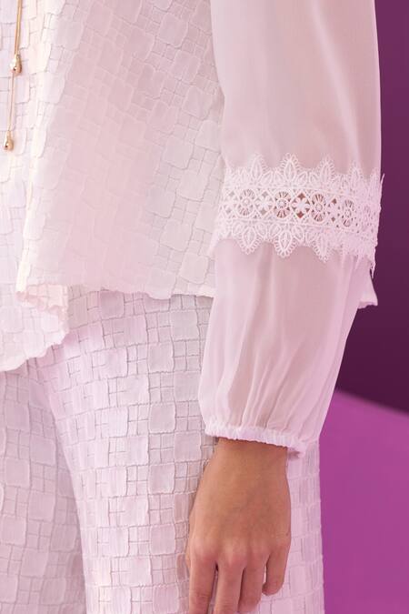 Buy_Pleats By Aruni_White Lace Round Neck Crepe Satin Pant Set