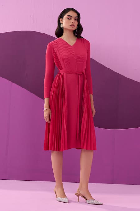 Buy_Pleats By Aruni_Fuchsia Polyester V-neck Pleated Midi Dress With Belt_Online_at_Aza_Fashions