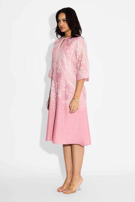Buy_SHASHA GABA_Pink Polyester Round Neck Powder Swirl Print Midi Dress _Online_at_Aza_Fashions
