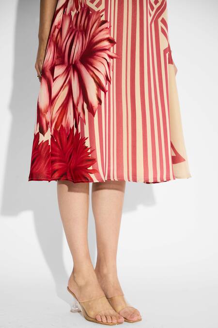 Buy_SHASHA GABA_Beige Tissue, Satin Round Neck Stripe Floral Dress 