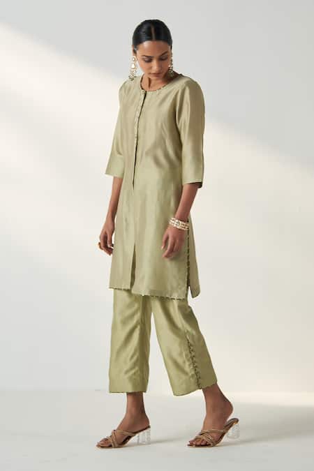 Studio Bagechaa_Green Chanderi Round Neck Kurta Set _Online_at_Aza_Fashions