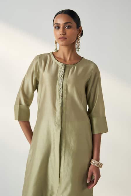 Shop_Studio Bagechaa_Green Chanderi Round Neck Kurta Set _Online_at_Aza_Fashions