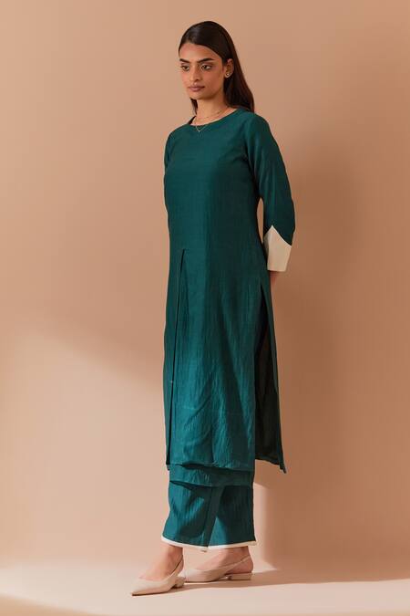 Buy Priya Chaudhary Green Chanderi Round Neck Soft Kurta Set Online at Aza Fashions Buy_Priya Chaudhary_Green Chanderi Round Neck Soft Kurta Set _Online_at_Aza_Fashions