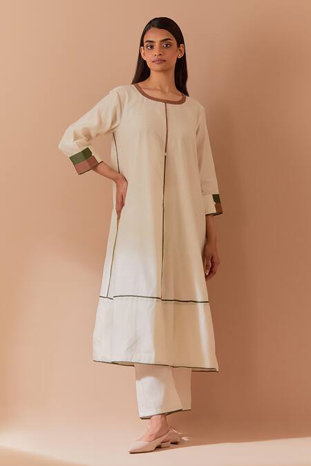 Priya Chaudhary White Chanderi Round Neck White-brown Kurta Set Online at Aza Fashions Priya Chaudhary_White Chanderi Round Neck White-brown Kurta Set _Online_at_Aza_Fashions