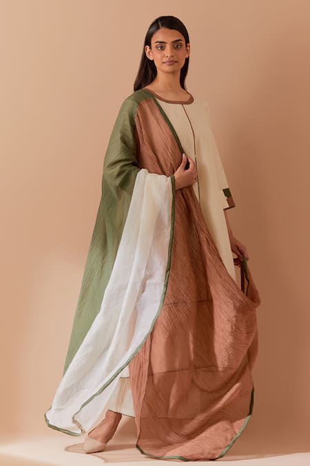Priya Chaudhary White-Brown Chanderi Kurta Set 