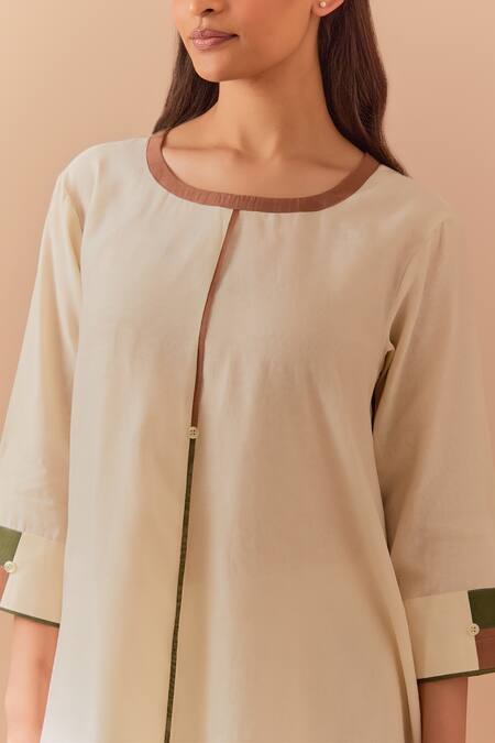 Priya Chaudhary White Chanderi Round Neck White-brown Kurta Set at Aza Fashions Priya Chaudhary_White Chanderi Round Neck White-brown Kurta Set _at_Aza_Fashions