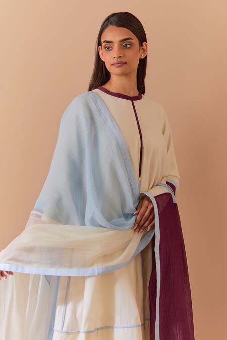 Shop_Priya Chaudhary_White Chanderi Round Neck White-blue Kurta Set 