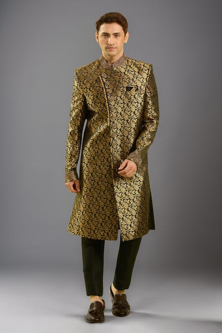Arihant Rai Sinha Black Jacquard Banarasi Silk Sherwani Set 