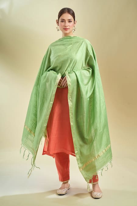 Samyukta Singhania Pista Green & Gold-Toned Cotton Tussar Dupatta 