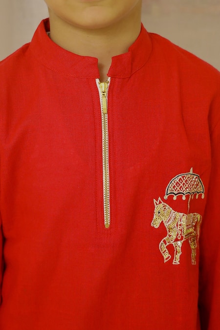 Buy_Petite Pomme_Red Cotton Embroidery Horse Kurta Set 