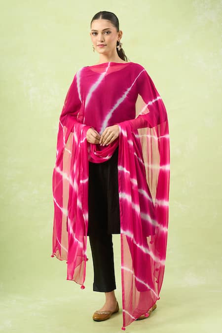 Samyukta Singhania_Magenta Striped Dupatta_Online_at_Aza_Fashions