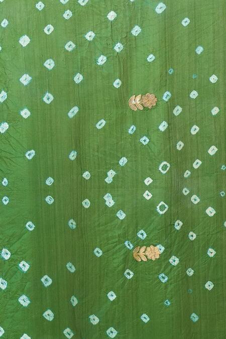 Samyukta Singhania_Green Embroidered Bandhani Dupatta With Gotta Patti_Online_at_Aza_Fashions