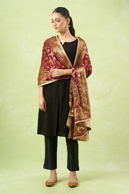 Naintara Bajaj Woven Design Banarasi Bandhej Dupatta 