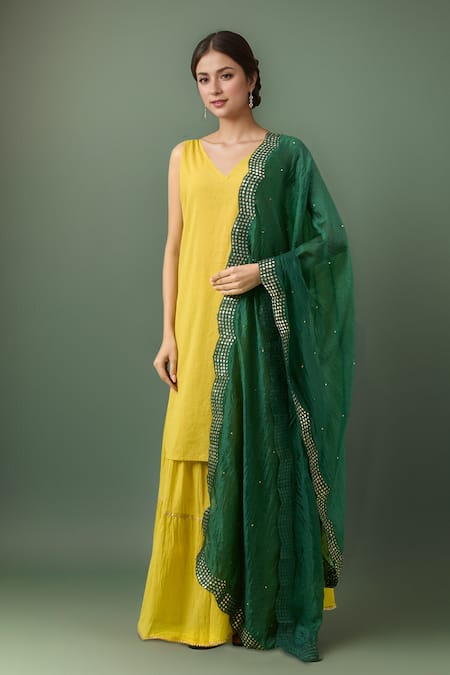 Samyukta Singhania Embroidered Border Cut Work Dupatta 