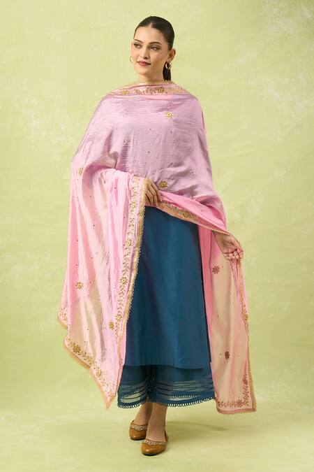 Samyukta Singhania_Pink Embroidered Dupatta With Beads And Stones_at_Aza_Fashions