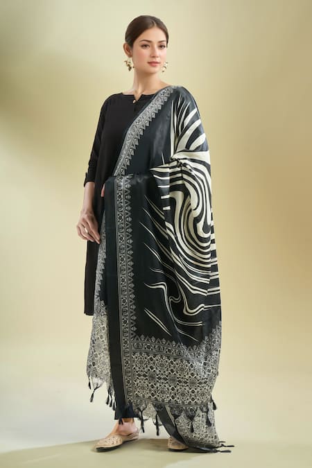 Samyukta Singhania Black & White Printed Dupatta 