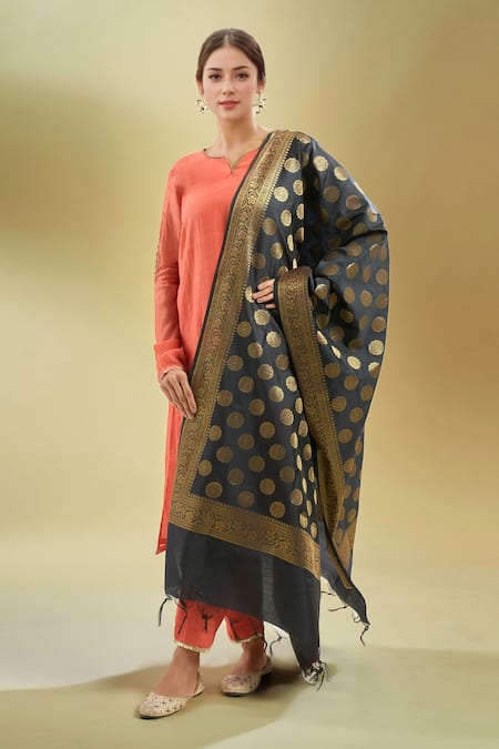 Samyukta Singhania Black & Gold Banarsi Dupatta 