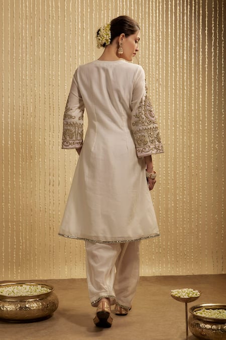Shop Mehak Murpana Ivory Silk, Chanderi, Crepe Embroidery Round Neck Kurta Pant Set at Aza Fashions Shop_Mehak Murpana_Ivory Silk, Chanderi, Crepe Embroidery Round Neck Kurta Pant Set _at_Aza_Fashions