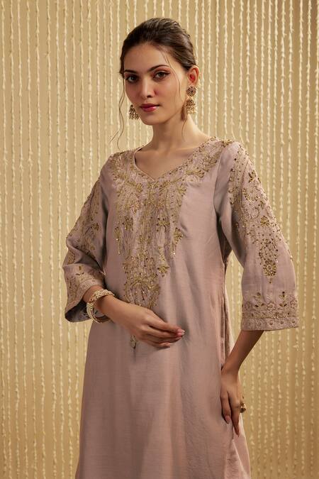 Mehak Murpana Mauve Silk, Chanderi Embroidery Round Neck Pink Kurta Pant Set Online at Aza Fashions Mehak Murpana_Mauve Silk, Chanderi Embroidery Round Neck Pink Kurta Pant Set _Online_at_Aza_Fashions