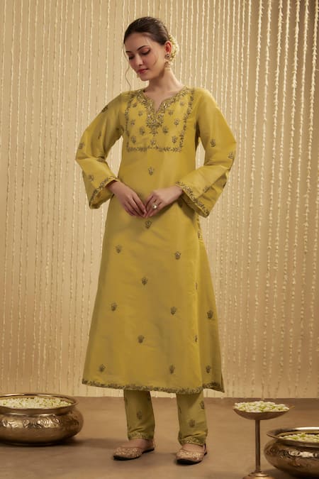 Mehak Murpana Embroidered Yellow Kurta & Pant Set 