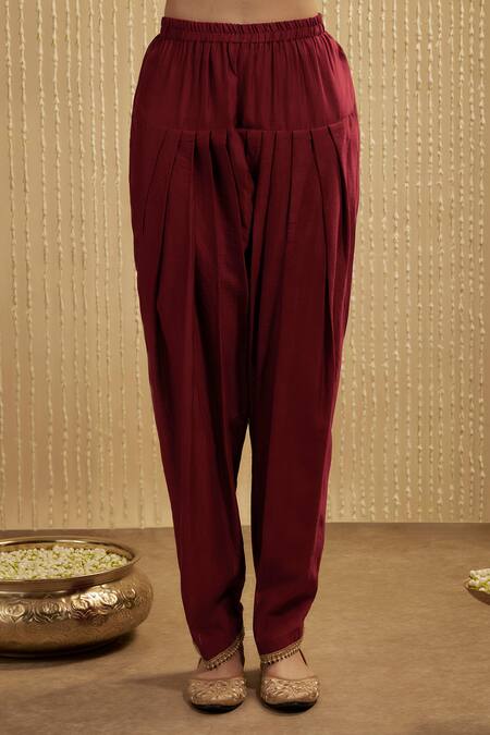 Mehak Murpana_Red Silk, Chanderi Embroidery Round Neck Designer Kurta Set _Online_at_Aza_Fashions