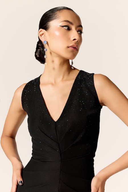 Buy_Manika Nanda_Black Crepe, Twill V-neck Skylar Fitted Midi Dress _Online_at_Aza_Fashions