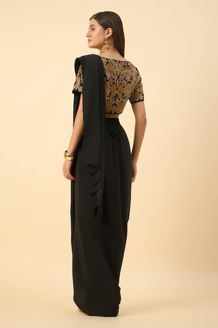 Aakaar Black Silk Crepe Pre-Draped Saree Set 