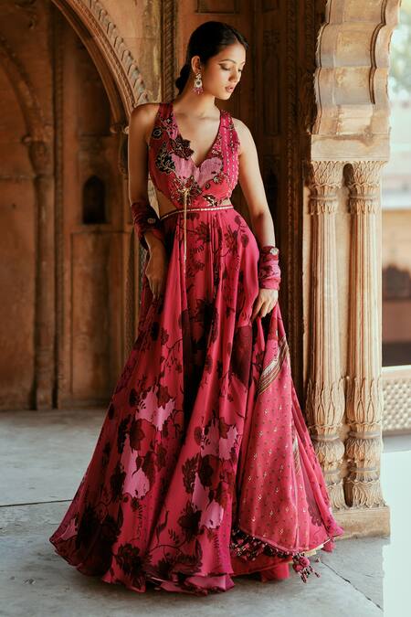 Buy_ISHA GUPTA TAYAL_Pink Organza Sequins, Embroidery V-neck Printed Anarkali Set _Online_at_Aza_Fashions